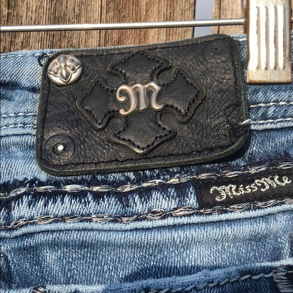 Miss Me Bootcut Jeans - Picture 5 of 7